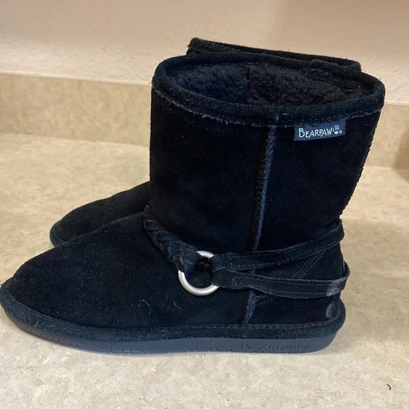 Bearpaws Black Suede - Picture 1 of 12